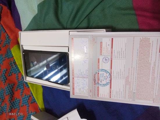 Telefonul este nou in cutie,    garantie 2 ani,    cap...