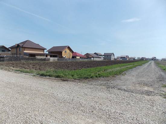 Teren construibil / lot casa - curent la lot / comuna Berceni