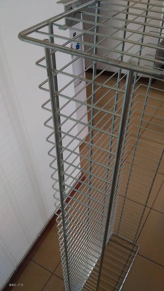 Vand 10 rafturi/etajere,  metalice nichelate multifunctionale (se pot folosi la fructe,  legume,  et