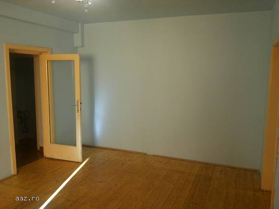 vand apartament 2 camere colentina (10 min de obor)