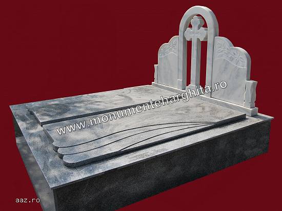 Monument funerar cruci granit