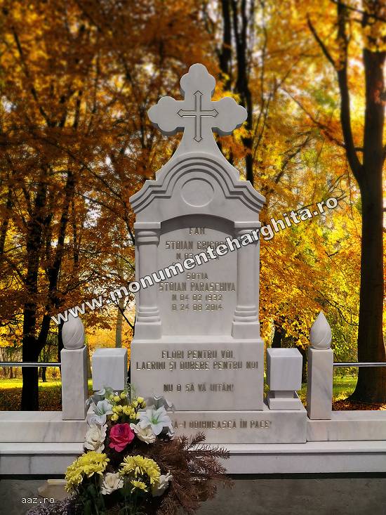 Monument funerar cruci granit