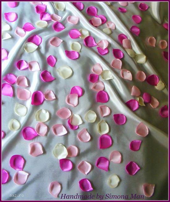 Petale artificiale de trandafir satin roz