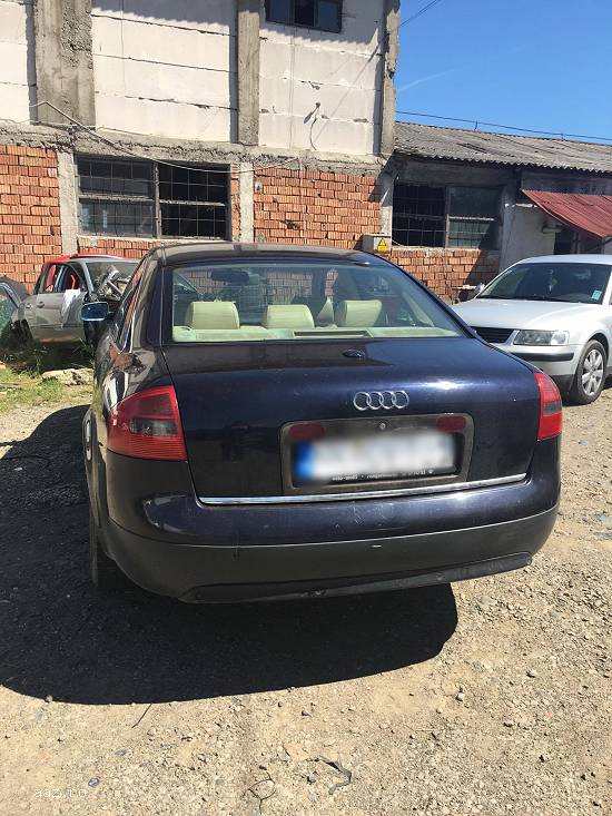 Dezmembrez Audi A6 2.5tdi