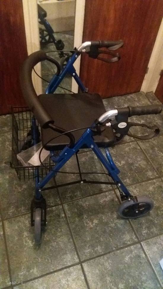 Vand rolator cu patru roti
