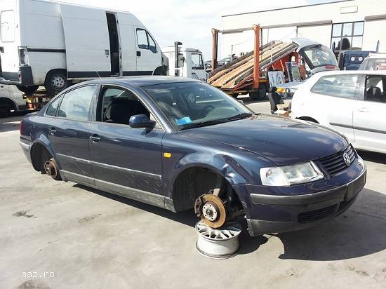 volkswagen passat limuzina 1.6ahl  1999