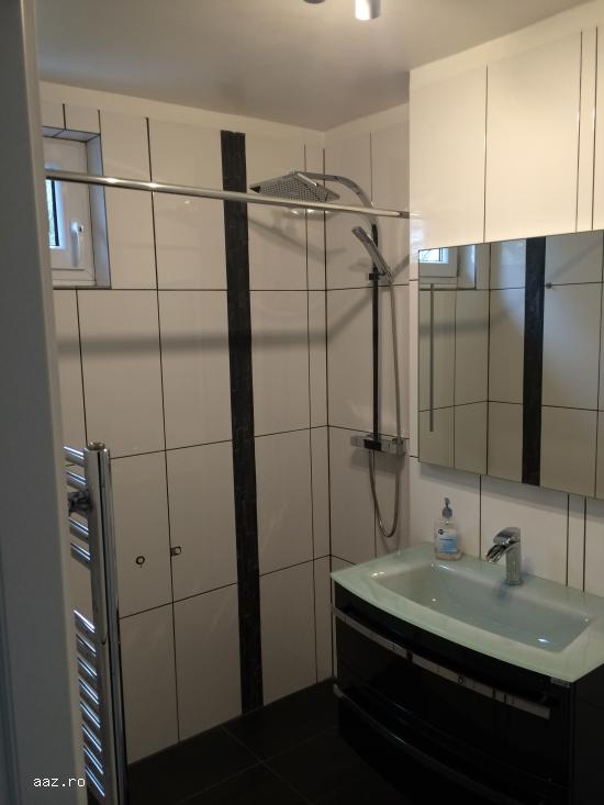 Inchiriez camere si apartament in vila in Germania/Olanda