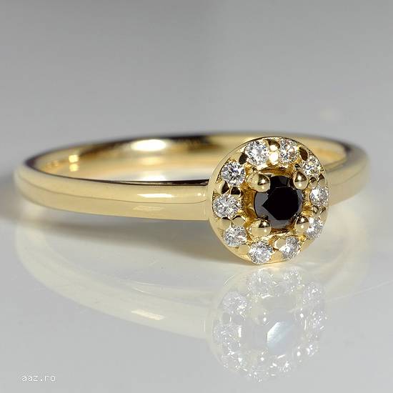 Inel de logodna din aur cu diamant negru si diamante 122854DNDI