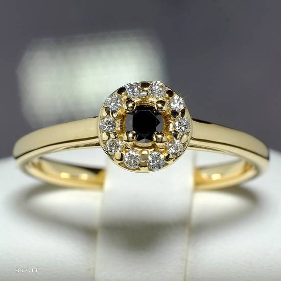 Inel de logodna din aur cu diamant negru si diamante 122854DNDI