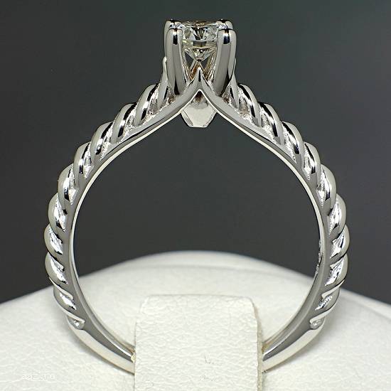 Inel de logodna din aur cu diamant 1220471