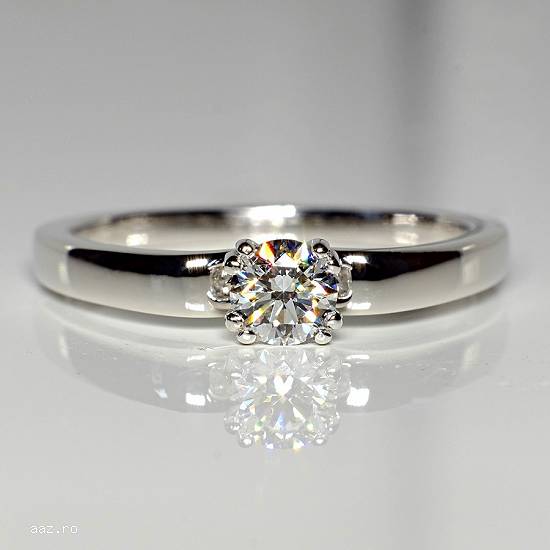 Inel de logodna din aur cu diamant 122278