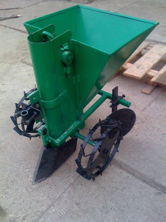 semanatoare cartofi pt motocultor