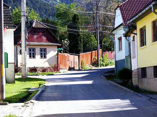 Comision ZERO,   vila in Sacele - zona de intrare.