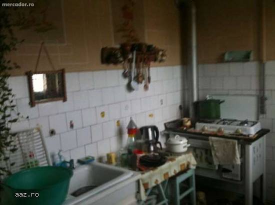 CASA  3 CAMERE,  CENTRAL, CAMPIA TURZII