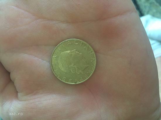 Vând moneda 200 lire 1988 Republica italiana