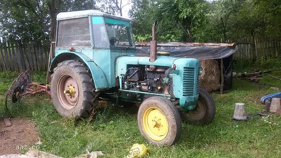 vand tractor cu utilaje