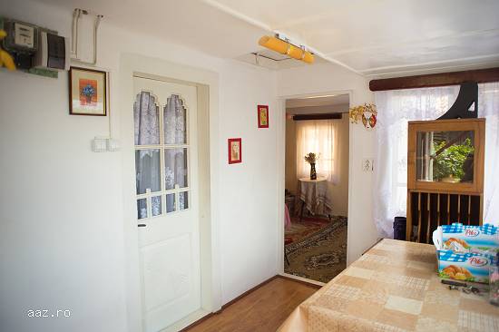 Oferta casa si teren intr-o zona unde domneste linistea,   simplitatea si natura.