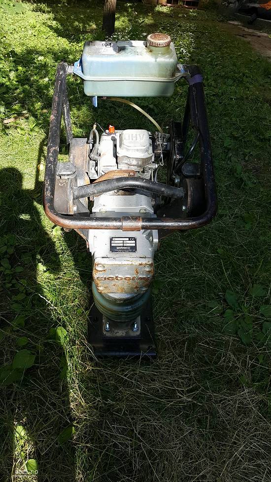 Inchiriez mai compactor