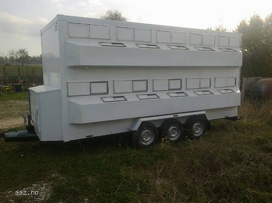 Vand Renault Master 2012  cu remorca amenajate pt transport animale