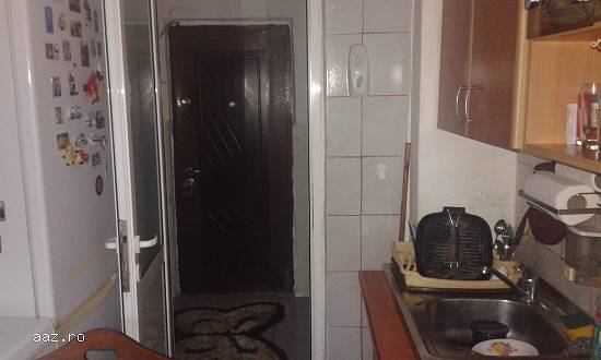 propietar vind apartament 2 camere