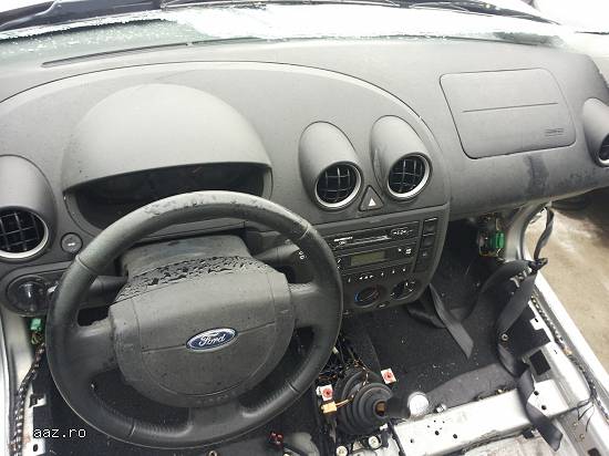ford fiesta 5usi an 2004 motor 1.4 benzina