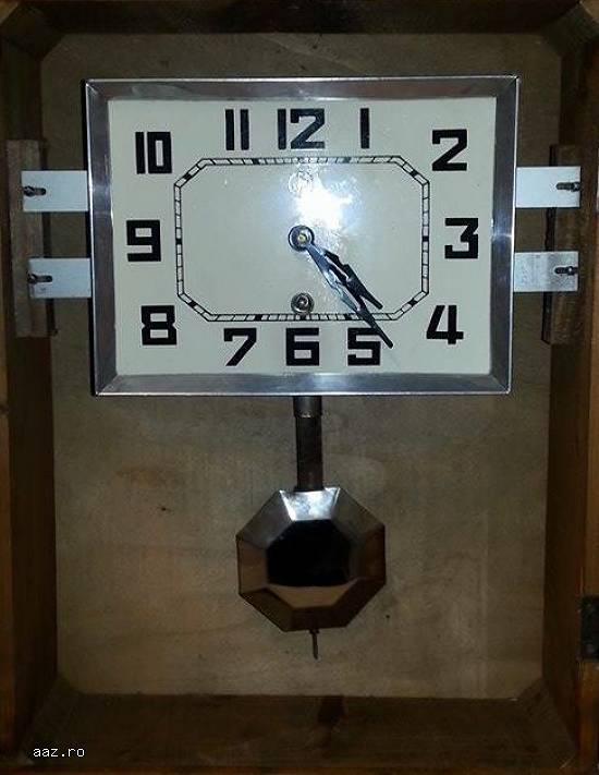 Ceas antic cu pendul din anii 1930 ER001