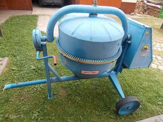 Betoniera profesionala 330L