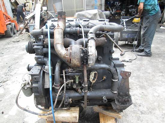 Motor Hanomag in 4 pistoane Turbo