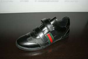 vand adidasi eleganti si sport