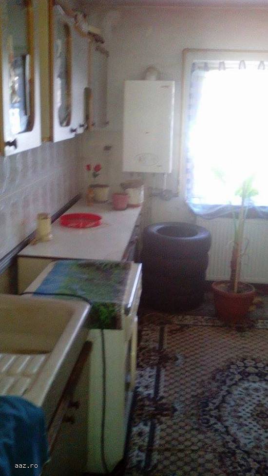 Vand apartament petrila str minei