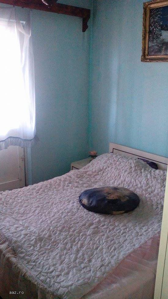 Vand apartament petrila str minei