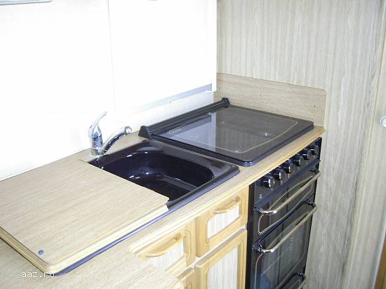 Rulota Elddis HURRICANE GTS - Anglia