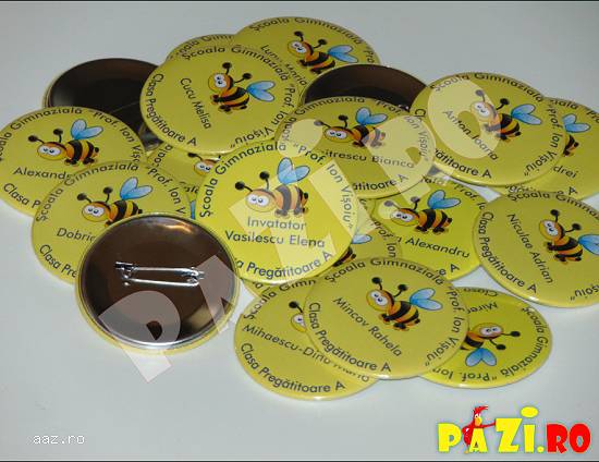 Oferta insigne personalizate