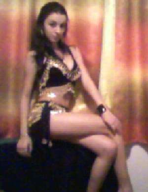 DANSATOARE ORIENTALA  SUPER DANSATOARE DIN BURIC KERY BELLY DANCER