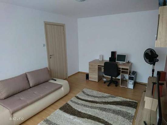 Vând apartament