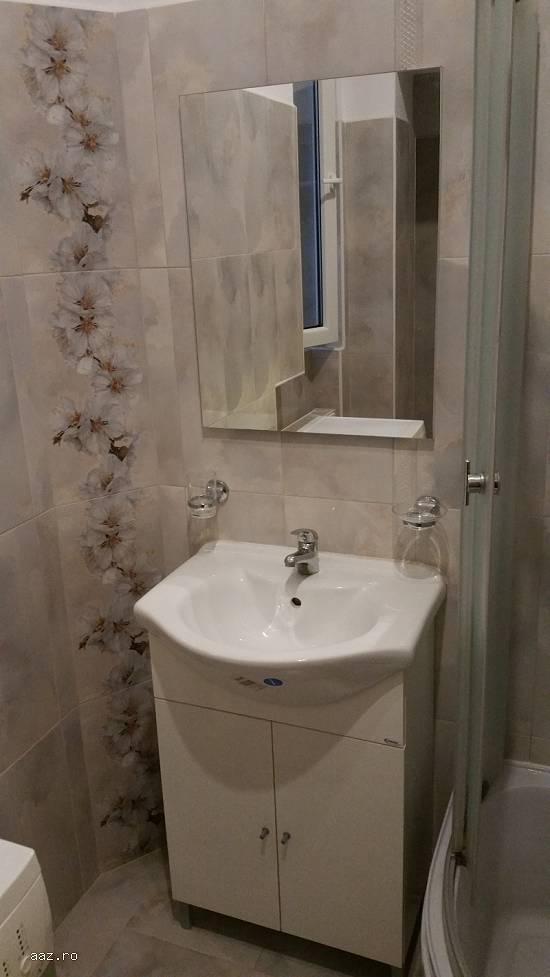 Inchiriez apartament 4 camere