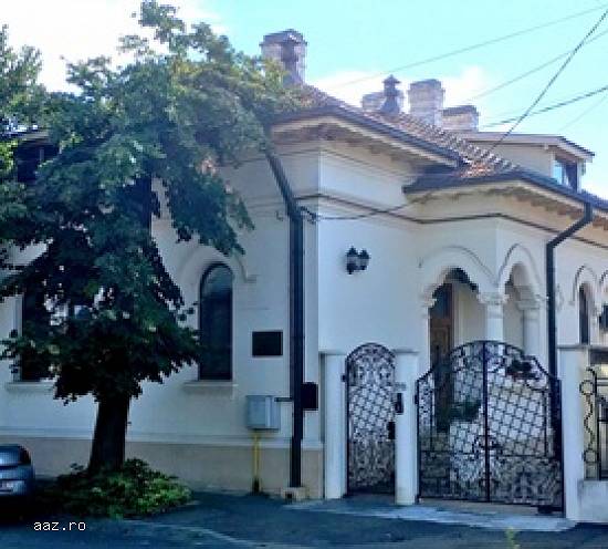 DE VANZARE CLADIRE DE PATRIMONIU CU O ARHITECTURA EXCEPTIONALA