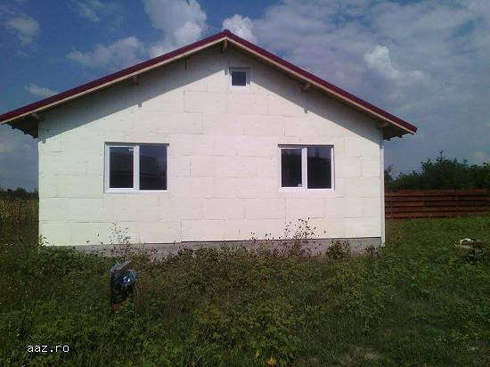 vand casa i adunatii copaceni