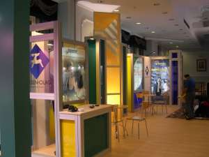 MONTAJ/DEMONTAJ STANDURI EXPOZITIONALE