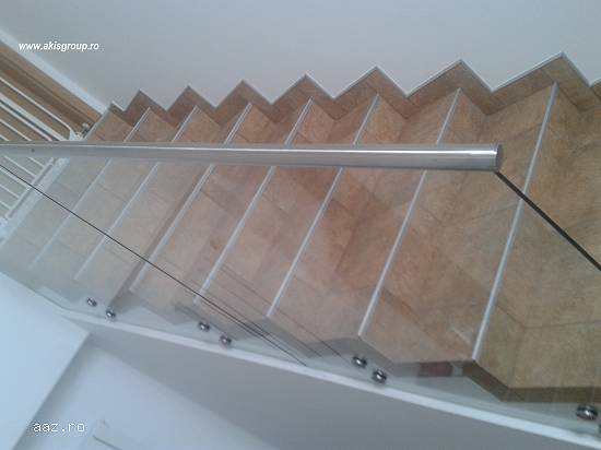 Confectionam balustrade cu sticla moderne timisoara