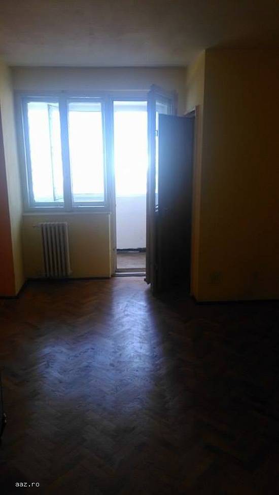 garsoniera de vanzare