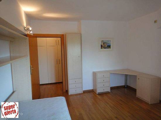 Piata Constitutiei ,  Ap. 3 camere LUX,  Ultracentral.
