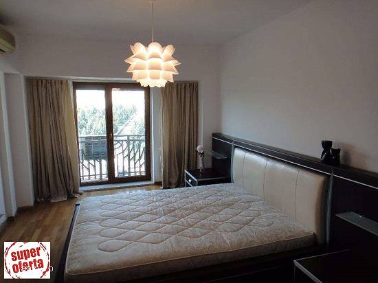 Piata Constitutiei ,  Ap. 3 camere LUX,  Ultracentral.