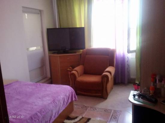 Vand apartament 4 camere
