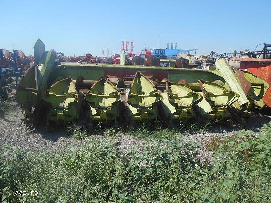 Heder Porumb marca Claas 6 randuri cu tocator valuri