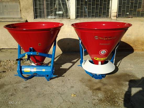 Masina de imprastiat ingrasaminte chimice pentru tractor