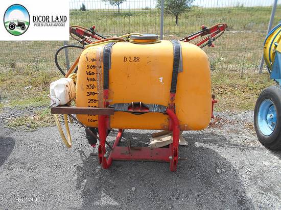 Masina de erbicidat de 600 litri