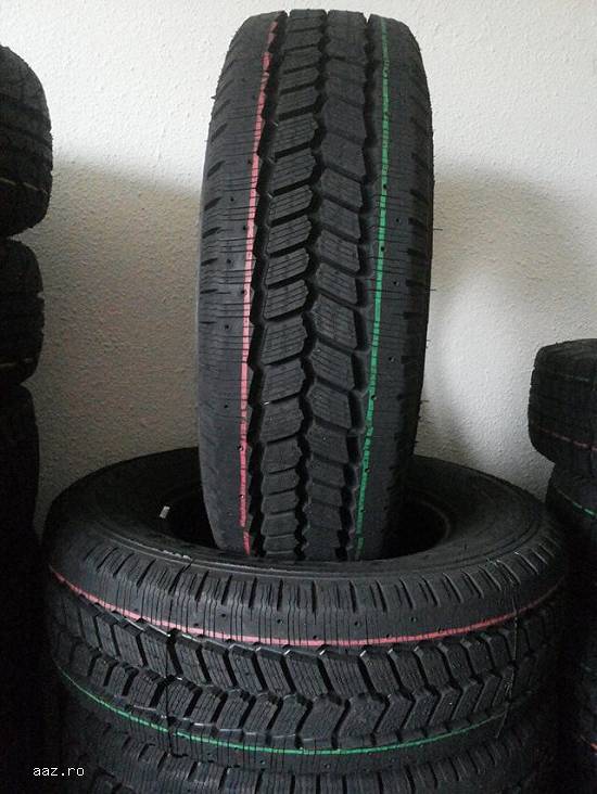 Anvelope iarna 225 70 R15C B&P Pneus Agis Snow Ice