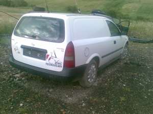 Dezmembrez opel astra g