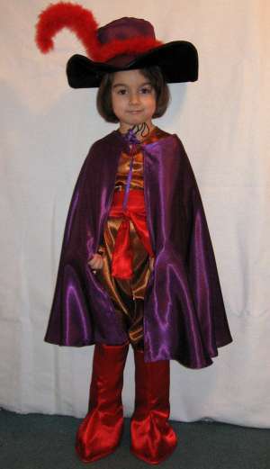 Inchiriez costume serbari